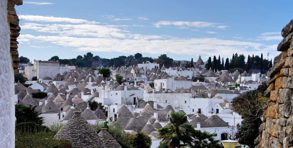 Foto presa dall'alto di Alberobello